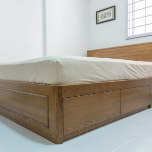 Stained Ash Wood Queen Size Bed